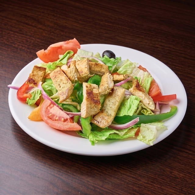 House Salad with Grilled Chicken.