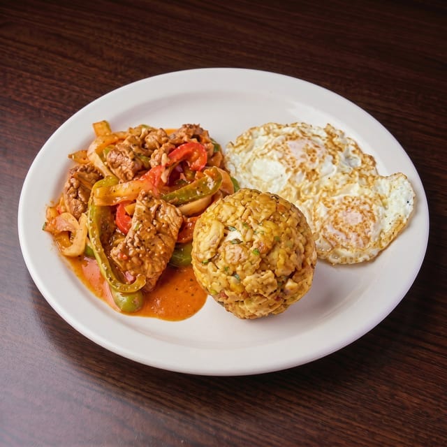 Bolon Eggs & Steak.